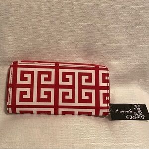 Wallet 2 Moda Red White Canvas Clutch Compartments Zip Closure NWT